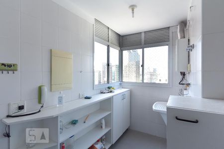 Apartamento para alugar com 134m², 3 quartos e 1 vaga Apartamento para alugar com 134m², 3 quartos e 1 vagaÁrea de serviço