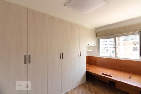 Apartamento para alugar com 134m², 3 quartos e 1 vaga Apartamento para alugar com 134m², 3 quartos e 1 vagaQuarto 1