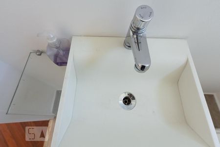 Lavabo de apartamento para alugar com 3 quartos, 134m² em Itaim Bibi, São Paulo