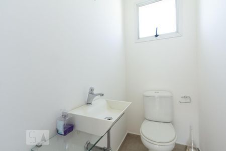 Lavabo de apartamento para alugar com 3 quartos, 134m² em Itaim Bibi, São Paulo