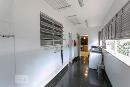 Apartamento para alugar com 370m², 4 quartos e 2 vagas Apartamento para alugar com 370m², 4 quartos e 2 vagasÁrea de Serviço