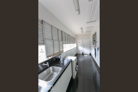 Apartamento para alugar com 370m², 4 quartos e 2 vagas Apartamento para alugar com 370m², 4 quartos e 2 vagasÁrea de Serviço