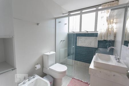 Apartamento para alugar com 370m², 4 quartos e 2 vagas Apartamento para alugar com 370m², 4 quartos e 2 vagasBanheiro