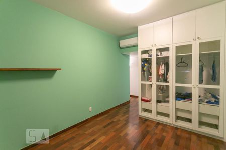 Apartamento para alugar com 370m², 4 quartos e 2 vagas Apartamento para alugar com 370m², 4 quartos e 2 vagasQuarto 3 - Suíte