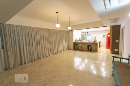 Apartamento para alugar com 370m², 4 quartos e 2 vagas Apartamento para alugar com 370m², 4 quartos e 2 vagasSala 2