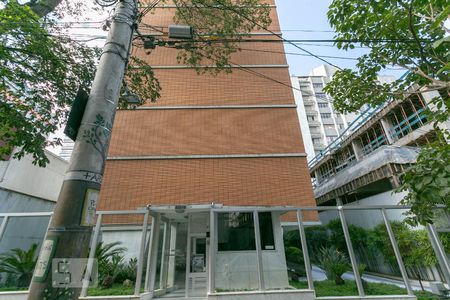 Apartamento para alugar com 370m², 4 quartos e 2 vagas Apartamento para alugar com 370m², 4 quartos e 2 vagasFachada