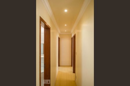 Apartamento para alugar com 70m², 3 quartos e 1 vaga Apartamento para alugar com 70m², 3 quartos e 1 vagaCorredor Quartos