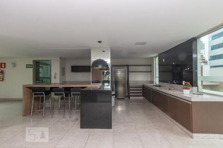 Apartamento para alugar com 72m², 2 quartos e 3 vagas