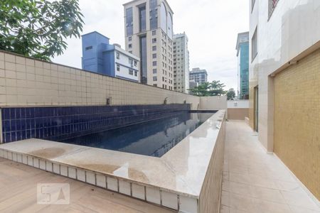 Apartamento para alugar com 72m², 2 quartos e 3 vagas