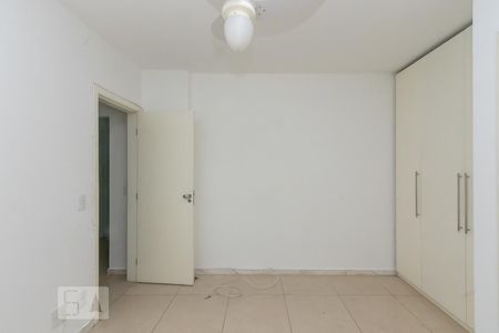 Apartamento para alugar com 72m², 2 quartos e 3 vagas