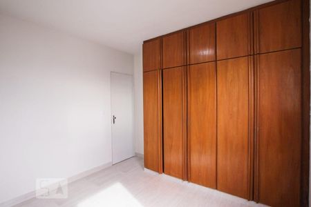 Apartamento para alugar com 65m², 3 quartos e 1 vagaQuarto 2