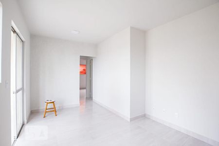 Sala de apartamento para alugar com 3 quartos, 65m² em Setor Bela Vista, Goiânia