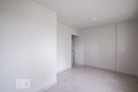 Sala de apartamento para alugar com 3 quartos, 65m² em Setor Bela Vista, Goiânia