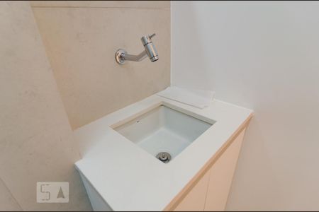 Lavabo de apartamento para alugar com 2 quartos, 65m² em Vila Clementino, São Paulo