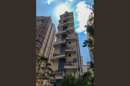 Apartamento à venda com 170m², 3 quartos e 4 vagasFachada