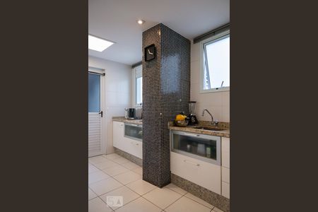 Apartamento à venda com 170m², 3 quartos e 4 vagasCozinha