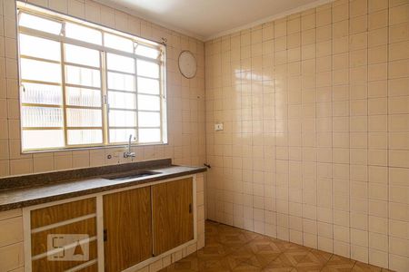 Casa à venda com 313m², 4 quartos e 1 vagaCozinha