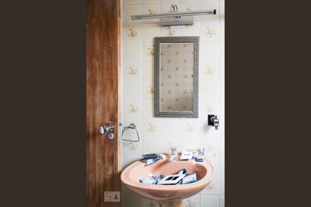 Apartamento para alugar com 71m², 2 quartos e 1 vaga Apartamento para alugar com 71m², 2 quartos e 1 vagaBanheiro