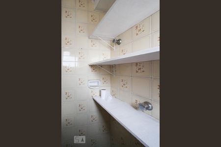 Apartamento para alugar com 71m², 2 quartos e 1 vaga Apartamento para alugar com 71m², 2 quartos e 1 vagaBanheiro de Serviço