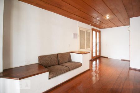 Apartamento para alugar com 71m², 2 quartos e 1 vaga Apartamento para alugar com 71m², 2 quartos e 1 vagaHall