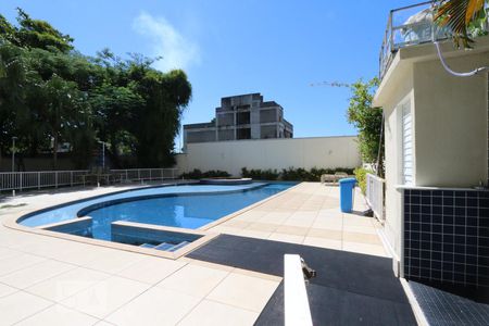 Apartamento à venda com 58m², 2 quartos e 1 vagaÁrea comum - Piscina