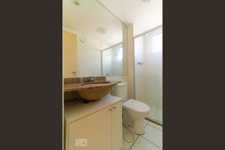 Apartamento à venda com 49m², 2 quartos e 1 vaga Apartamento à venda com 49m², 2 quartos e 1 vagaBanheiro