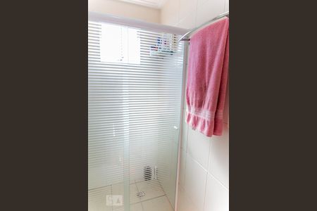 Apartamento à venda com 75m², 3 quartos e 2 vagas Apartamento à venda com 75m², 3 quartos e 2 vagasBanheiro da Suíte