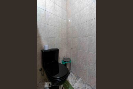 Banheiro de casa à venda com 2 quartos, 100m² em Parque Boturussu, São Paulo