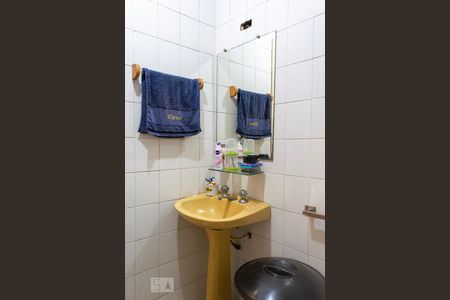 Casa à venda com 90m², 3 quartos e 1 vaga Casa à venda com 90m², 3 quartos e 1 vagaBanheiro