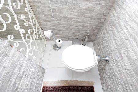 Casa à venda com 180m², 5 quartos e 2 vagasLavabo