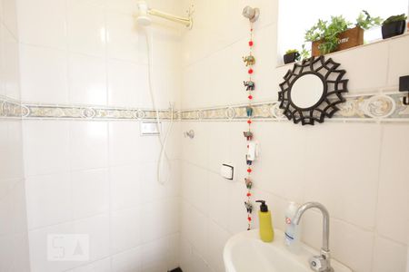 Casa à venda com 180m², 5 quartos e 2 vagasEdícula - Banheiro