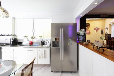 Casa à venda com 180m², 5 quartos e 2 vagasCozinha