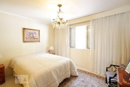 Casa à venda com 180m², 5 quartos e 2 vagasQuarto 4