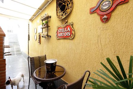 Casa à venda com 180m², 5 quartos e 2 vagasChurrasqueira