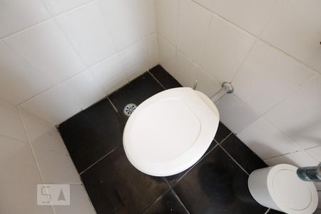 Casa à venda com 180m², 5 quartos e 2 vagasEdícula - Banheiro