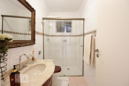 Casa à venda com 180m², 5 quartos e 2 vagasBanheiro 1