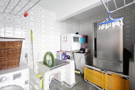 Casa à venda com 180m², 5 quartos e 2 vagasLavanderia