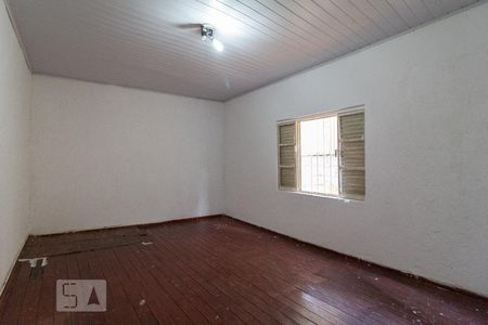 Quarto de casa para alugar com 1 quarto, 70m² em Cipava, Osasco