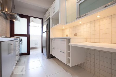Apartamento à venda com 145m², 2 quartos e 2 vagasCozinha