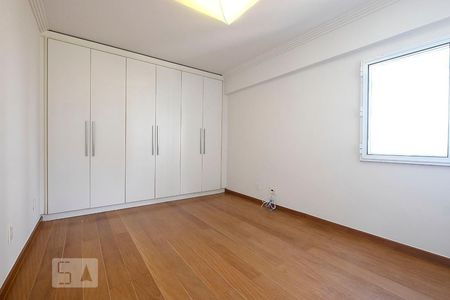 Apartamento à venda com 145m², 2 quartos e 2 vagasSuíte