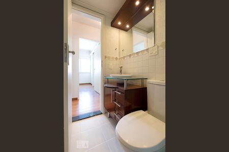 Apartamento à venda com 145m², 2 quartos e 2 vagasBanheiro Social