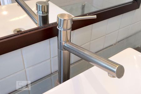 Apartamento à venda com 145m², 2 quartos e 2 vagasSuíte - Banheiro Detalhe