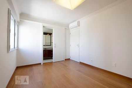 Apartamento à venda com 145m², 2 quartos e 2 vagasSuíte
