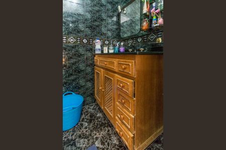 Apartamento para alugar com 100m², 2 quartos e sem vaga Apartamento para alugar com 100m², 2 quartos e sem vagaBanheiro Social - Armário