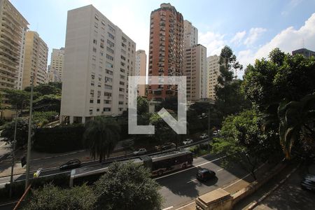 Sala - Vista  de apartamento à venda com 2 quartos, 135m² em Jardim Paulista, São Paulo