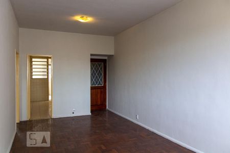 Apartamento à venda com 92m², 2 quartos e 1 vagaSala