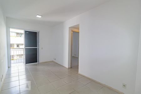 Sala de apartamento para alugar com 2 quartos, 53m² em Freguesia (jacarepaguá), Rio de Janeiro