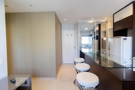 Apartamento para alugar com 35m², 1 quarto e 1 vaga Apartamento para alugar com 35m², 1 quarto e 1 vagaSala