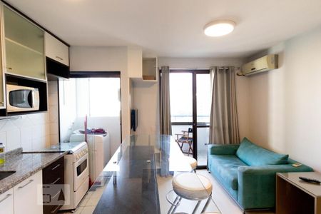 Apartamento para alugar com 35m², 1 quarto e 1 vaga Apartamento para alugar com 35m², 1 quarto e 1 vagaSala
