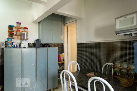Apartamento para alugar com 64m², 2 quartos e sem vagaCozinha
